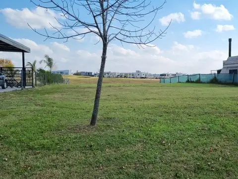 Terreno en Venta en El Cantón - Barrio Golf, USD 109.999