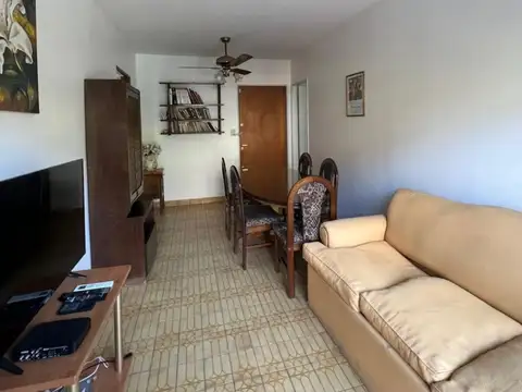 Departamento en Alquiler Temporal en Flores, $ 600.000