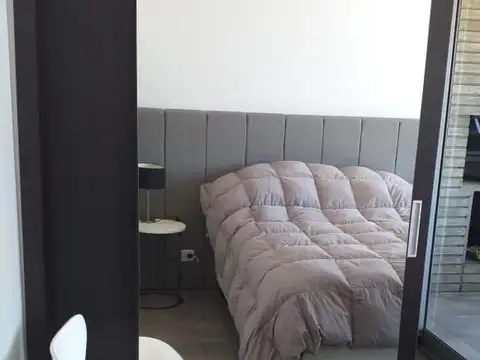 Impecable 2 ambientes y medio,amoblado, luminoso, baño, cocina, terraza, parrilla, seguridad