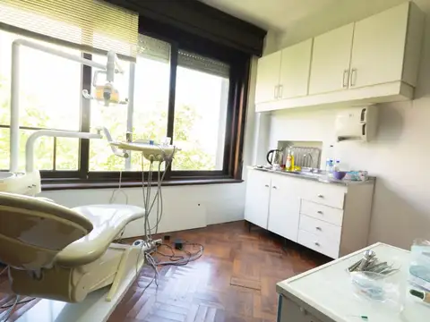 Oficina en Venta 75 años