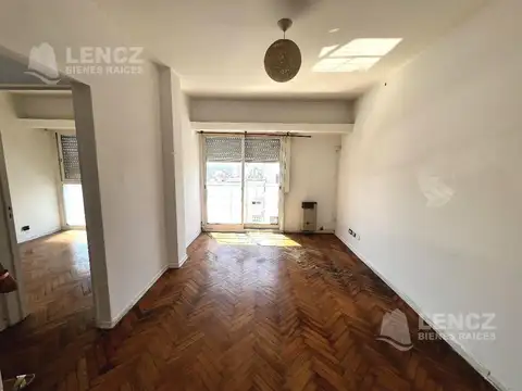 Depto 2 Amb. Pleno centro Quilmes. Todo al alcance, Excelente ubicación.