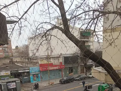 Avenida Francisco Beiró 5200, Piso 1