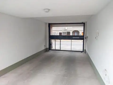 Cochera - San Nicolas De Los Arroyos