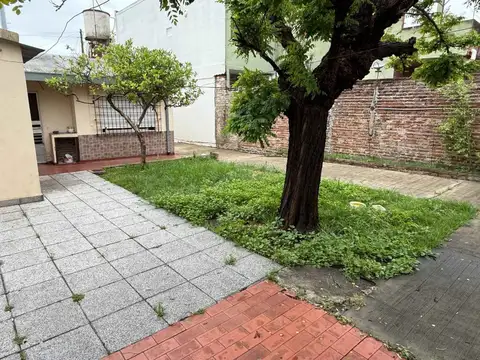 VENTA CASA 3 AMB. COCHERA QUINCHO JOSE LEON SUAREZ