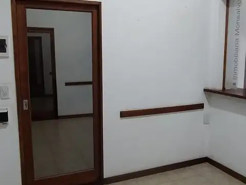 Local en Venta Via Pública