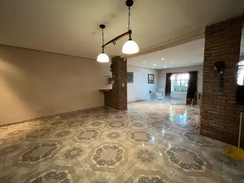 Casa en Alquiler de 3 dormitorios