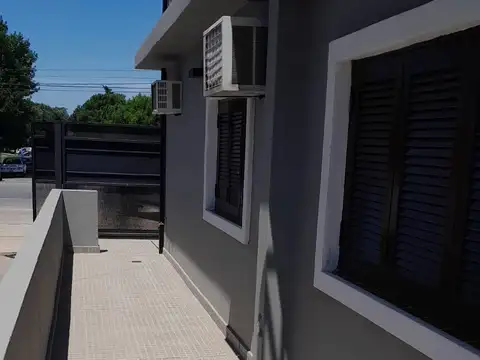 Importante propiedad en venta en Parana Av. Zanni con galpon y oficinas cocheras