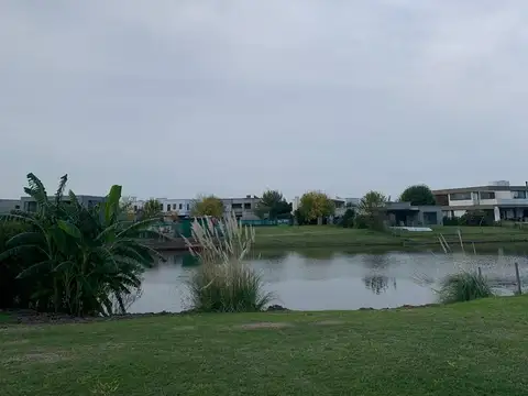 VENTA LOTE VISTA A LAGUNA BARRIO PRIVADO SAN MATÍAS ESCOBAR