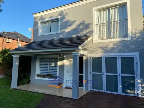 Casa a la venta en Country Banco Provincia