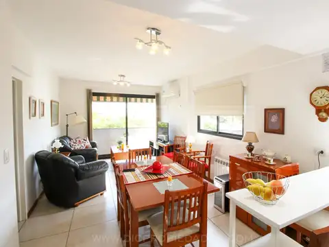 Av. San Martin al 4000 entre Florentino Ameguino y Carlos Pellegrini