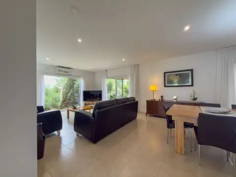 Casa en Venta en Coronel Brandsen, USD 270.000