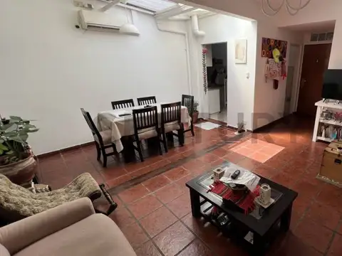 AV. GODOY CRUZ 1700, Piso 0