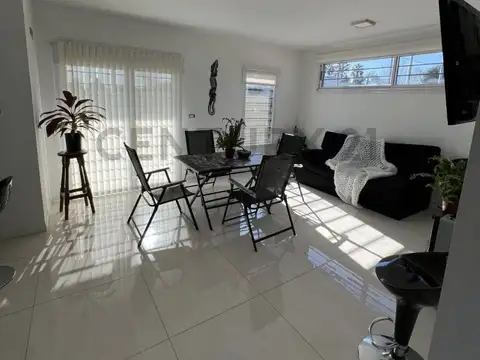 604 BIS Y 6 BIS , Piso 0