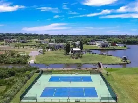 Terreno en Venta de 749,0 m2