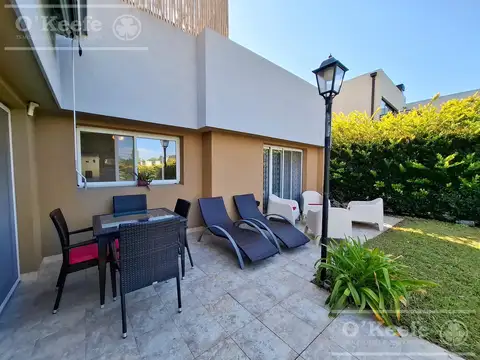 Casa 6 ambientes con 2 baños