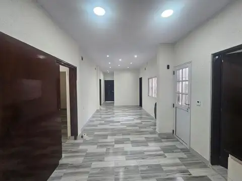 Depto Tipo Casa en Venta con 1 cocheras