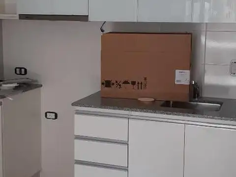 Primero De Mayo  1300 1°