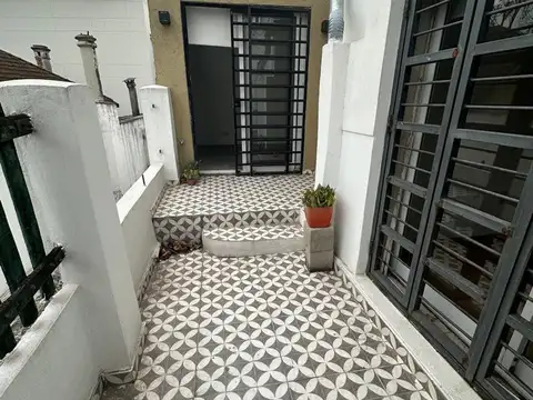 PH 4 ambientes tipo casa en venta Lomas de Zamora