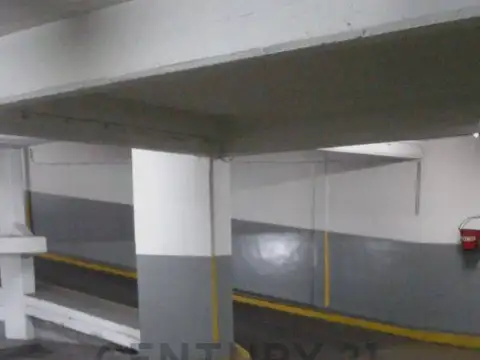 Venta Cochera en Microcentro