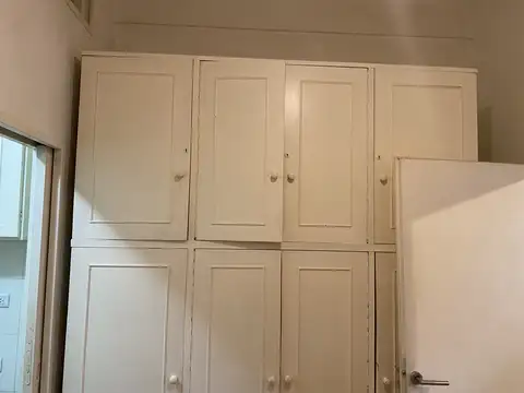 Antonio Malaver 2100, Piso PB