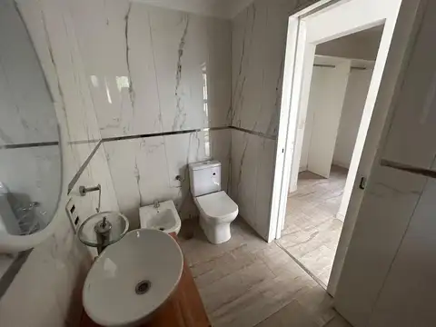 Departamento 3 ambientes con 2 baños