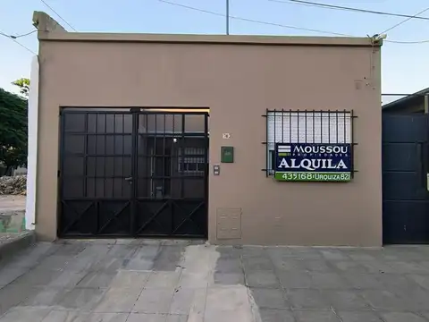 Casa en alquiler en calle J. J. Franco y Rocca