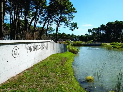 Lote en venta en Pinamar Barrio Pioneros