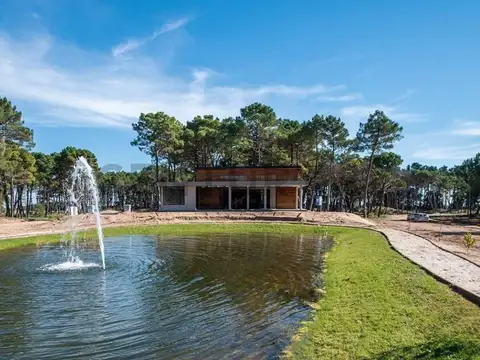 Terreno en Venta en Countries Y Barrios Cerrados en Pinamar, USD 90.000