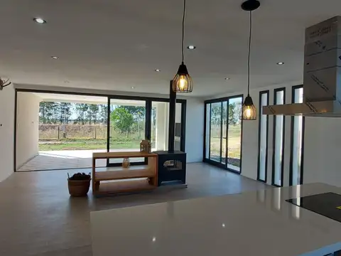 Casa en Venta en Berazategui, USD 250.000