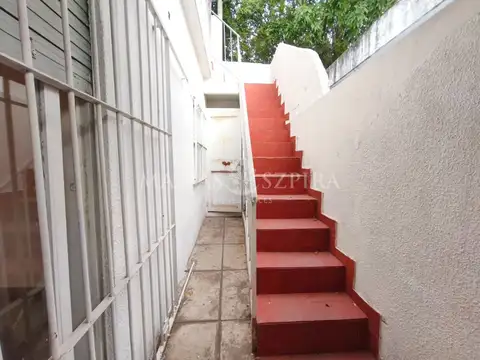 Depto Tipo Casa en Alquiler 50 años