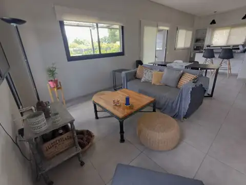 Casa en Alquiler de 3 dormitorios