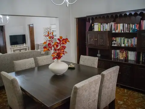 VENTA CASA 3 AMBIENTES MAS LOCAL VILLA LUZURIAGA