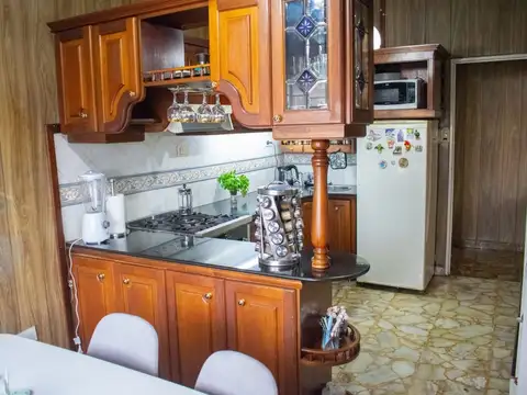 VENTA CASA 3 AMBIENTES MAS LOCAL VILLA LUZURIAGA