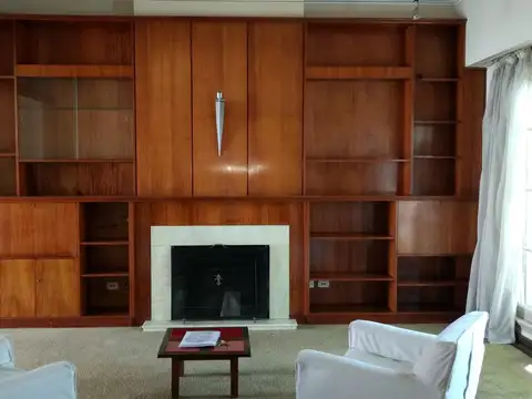 Casa 9 ambientes con 3 baños