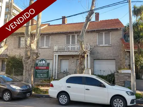 Residencia ideal para uso coorporativo, comercial o profesional en zona Güemes. VENDIDO