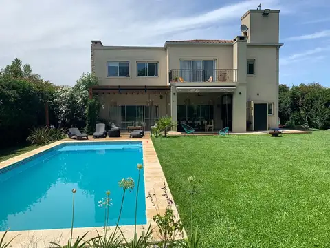 Casa en Alquiler Temporal en Bella Vista, USD 5.000