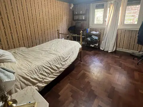 Mariano Acosta al 200, Adolfo Sourdeaux