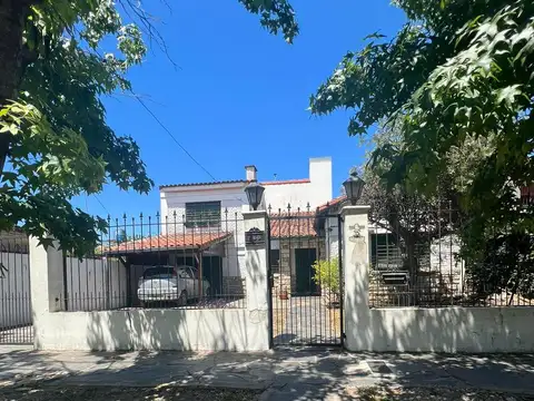 Mariano Acosta al 200, Adolfo Sourdeaux