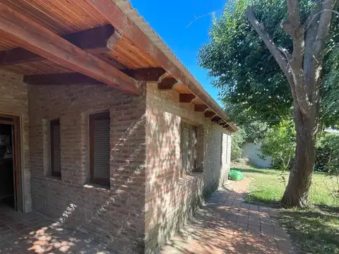 Los Pinos entre Espora y José Ingenieros