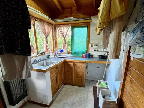 VENTA Casa 3 dormitorios   departamento Lote 1000m2  B Norte Villa la Angostura