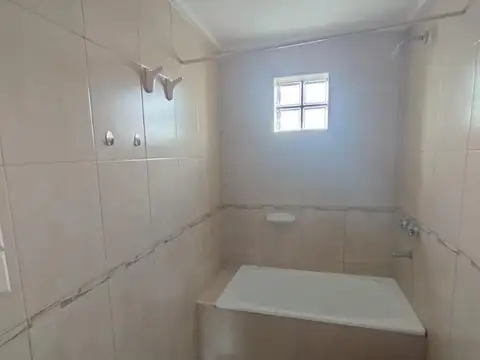 1 Dormitorio con Gas y Balcón en Abasto