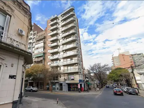 1 Dormitorio con Gas y Balcón en Abasto