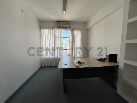 Oficina en Alquiler 40 años