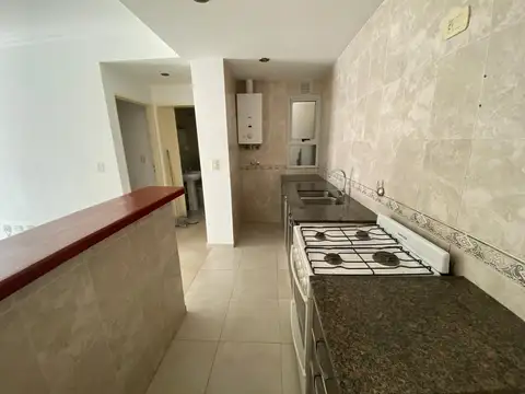 Dto 2 amb lateral c/ patio