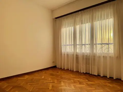 Departamento en Venta en Plaza Colon, USD 155.000