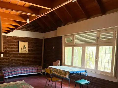 Propiedad sobre 2 lotes con 2 unidades en Balneario Los Ángeles