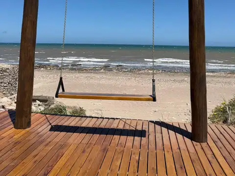 Propiedad sobre 2 lotes con 2 unidades en Balneario Los Ángeles