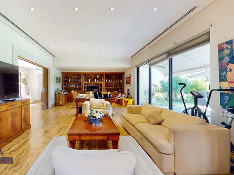 Casa en Venta en Sección 6 Residencial Norte, USD 2.500.000