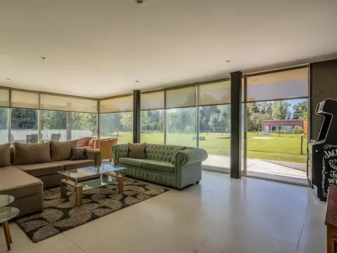 Casa una planta 7 amb Venta Exaltación de la Cruz.