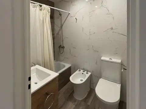 Departamento en Alquiler con 1 cocheras